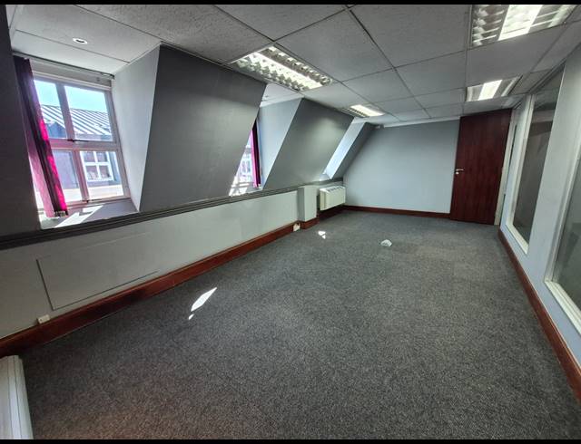 149M² OFFICE TO LET IN MORNINGSIDE